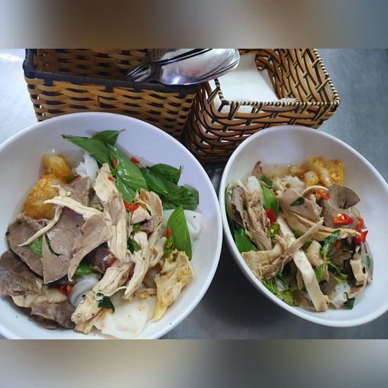 Quán Trang - Bánh ướt lòng gà: Hương vị đặc trưng tại Đà Lạt