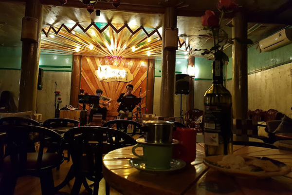 Quán cafe nhạc Trịnh Acoustic Memory Đà Lạt